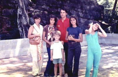 Orestes Polverelli com fam�lia na Floresta da Tijuca