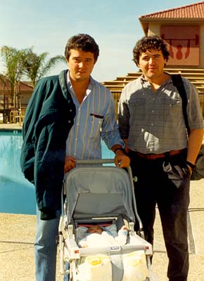 Roberto with Mauricio and Sasha in Richmond, CA in 1988